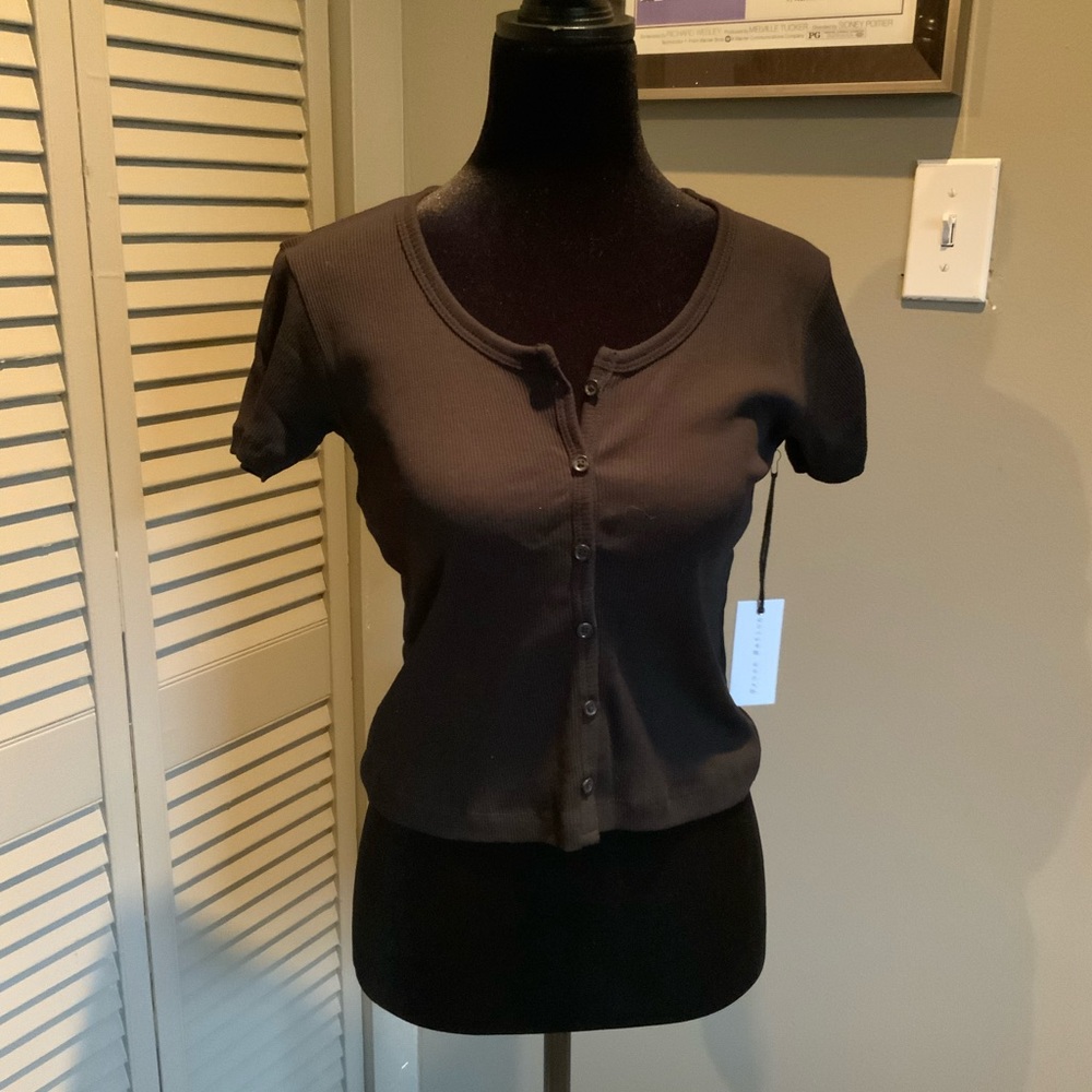 Urban Nation, Button Up Crop Top, Medium